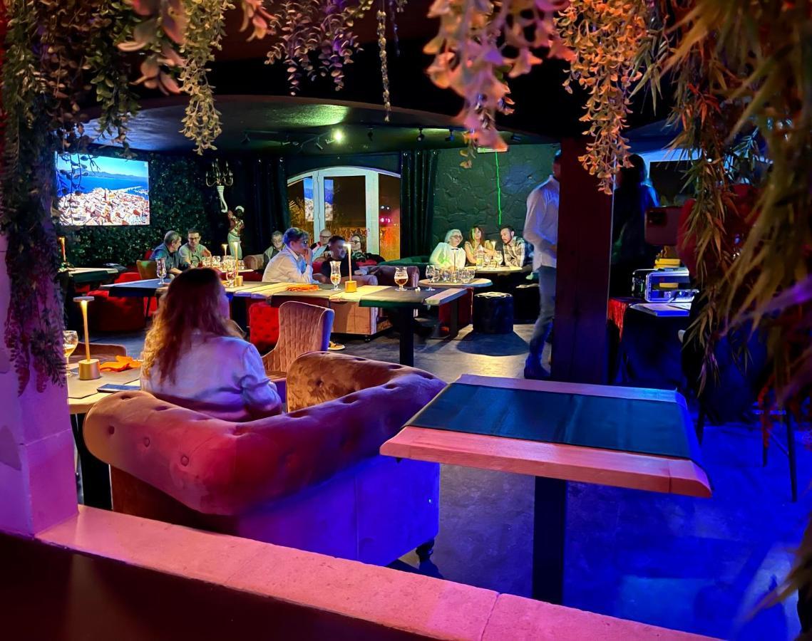 האזברוק La Terrasse Des Spas - Restaurant - Institut Massage מראה חיצוני תמונה