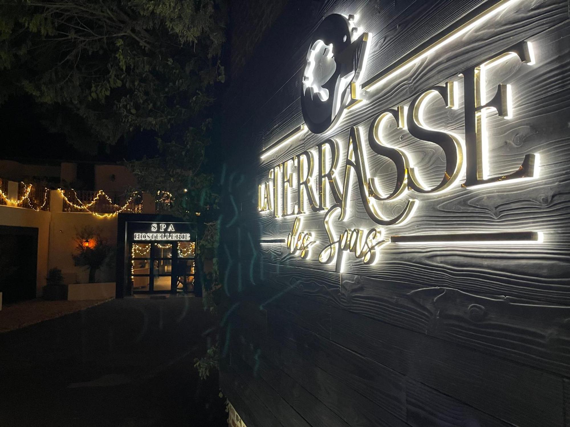 האזברוק La Terrasse Des Spas - Restaurant - Institut Massage מראה חיצוני תמונה